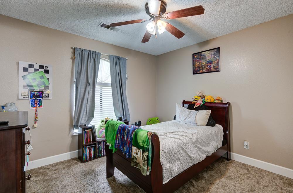 3643 W Robinson Ave, Fresno, CA 93722