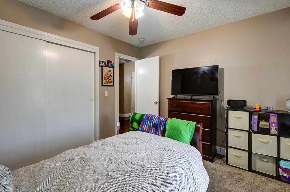 3643 W Robinson Ave, Fresno, CA 93722