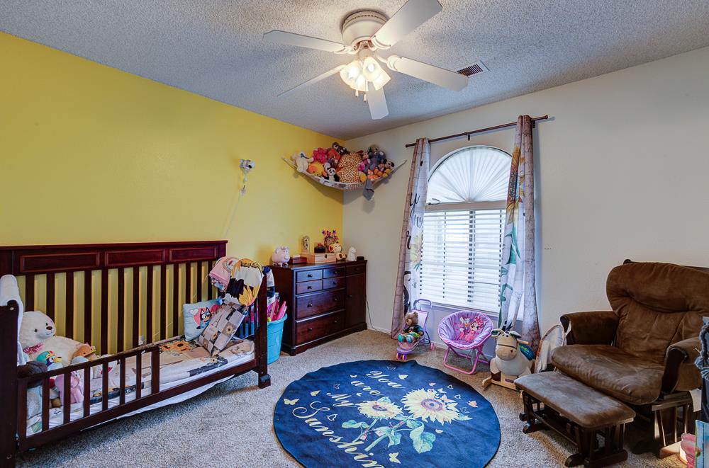 3643 W Robinson Ave, Fresno, CA 93722