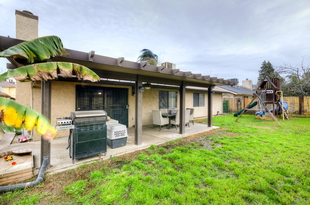 3643 W Robinson Ave, Fresno, CA 93722
