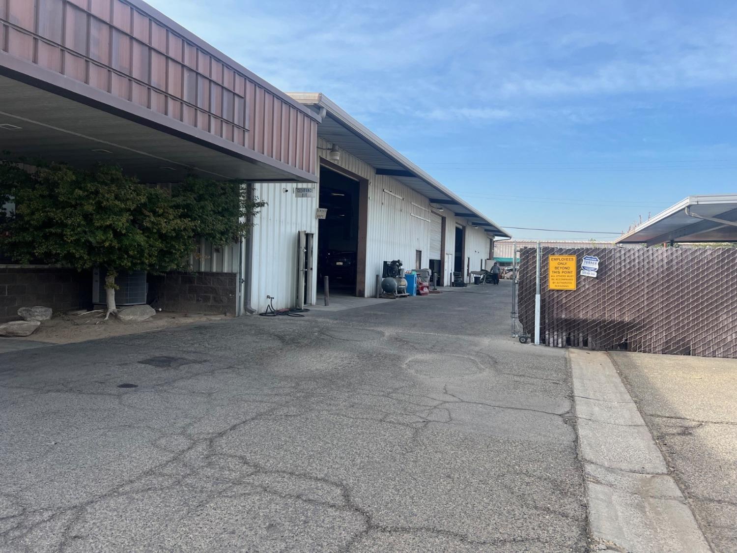 4751 N El Capitan Ave, Fresno, CA 93722