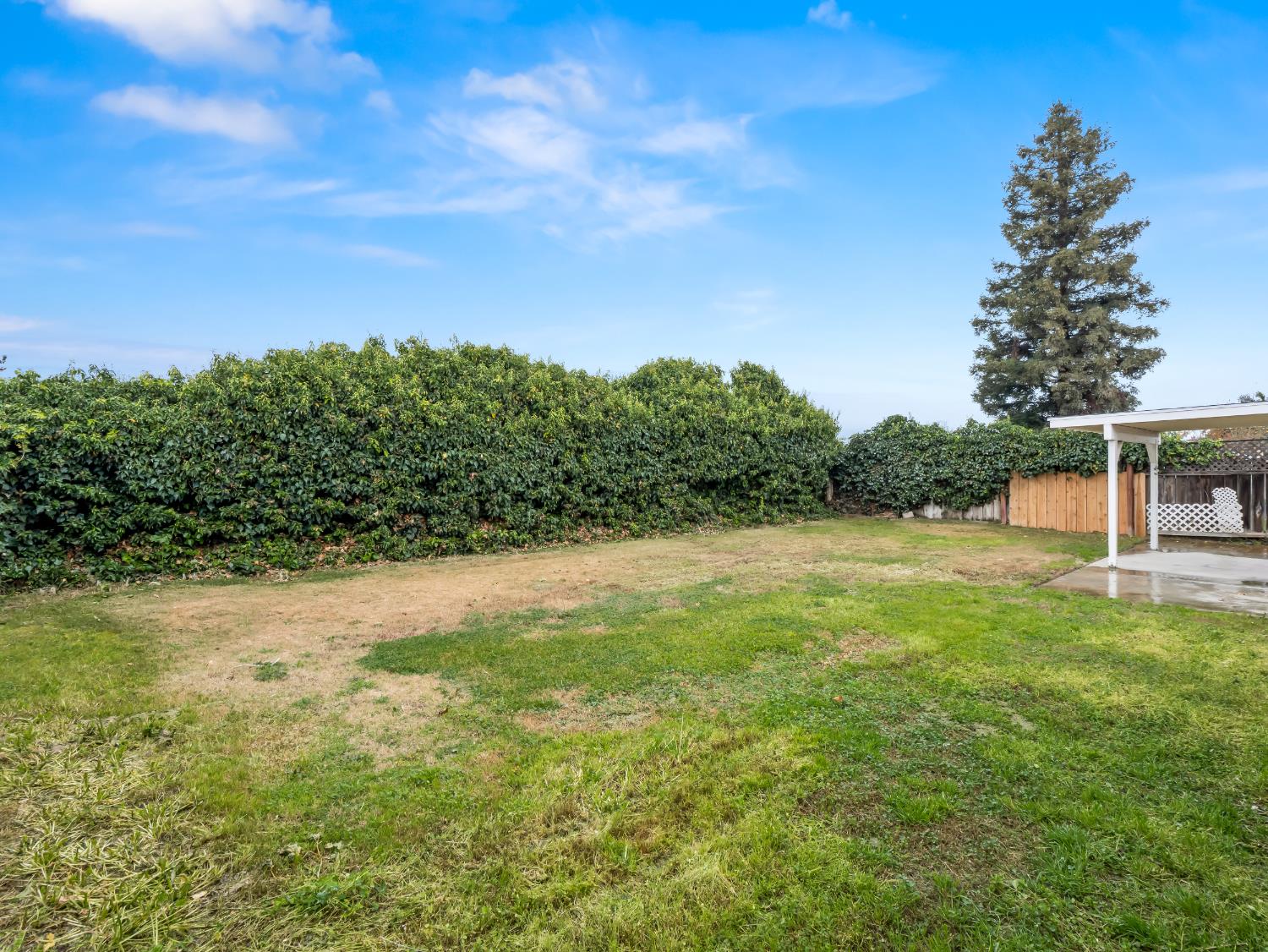 5833 E Pontiac Way, Fresno, CA 93727