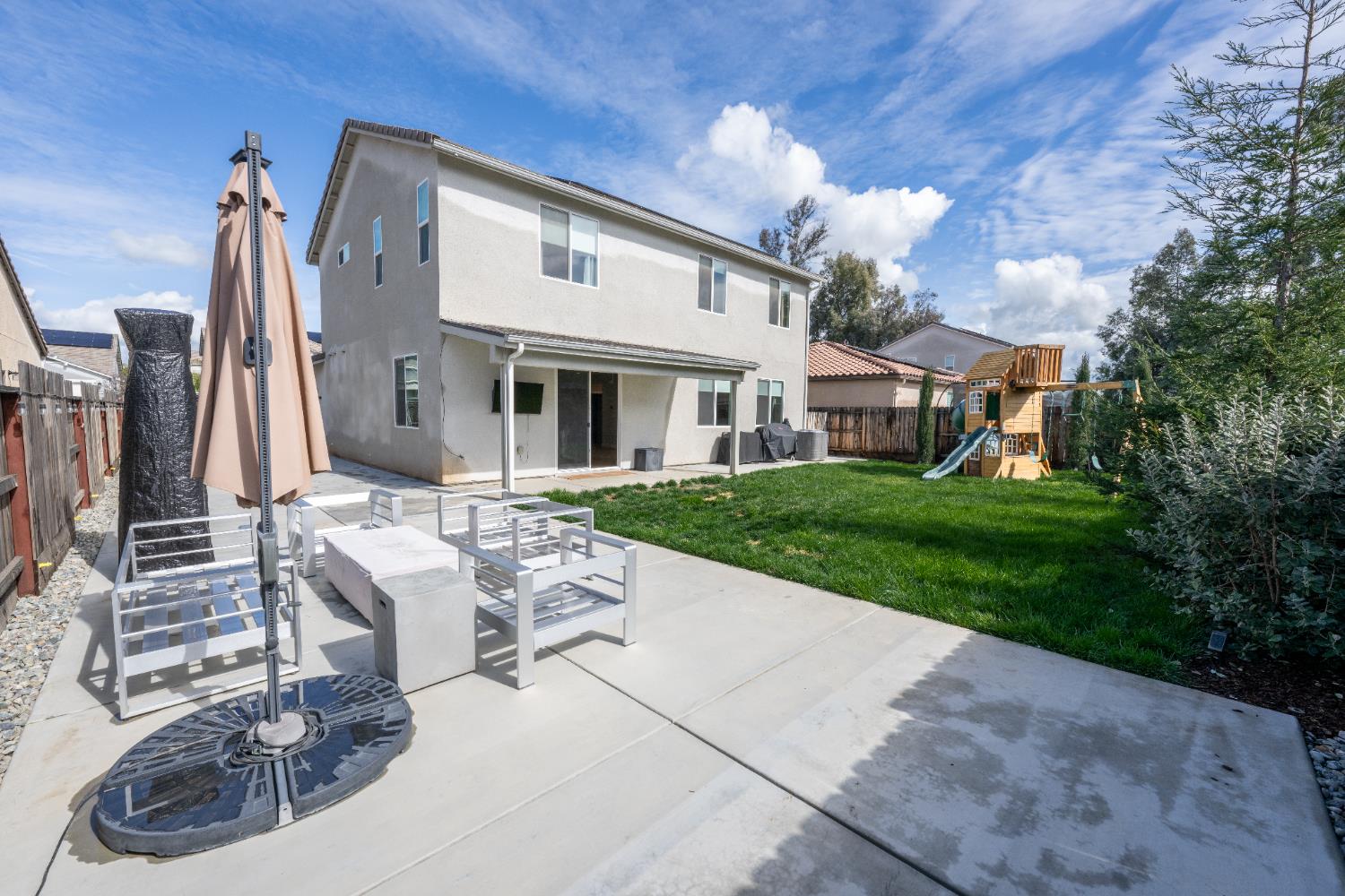 3970 Mitchell Ave, Clovis, CA 93619