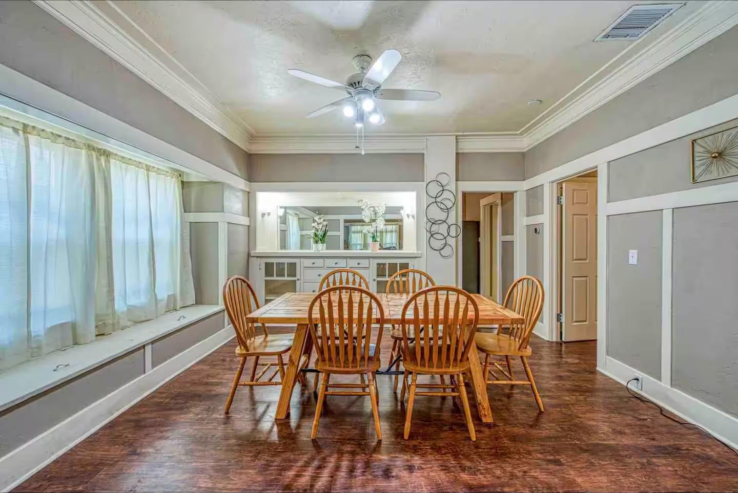 605 N Poplar Ave, Fresno, CA 93728