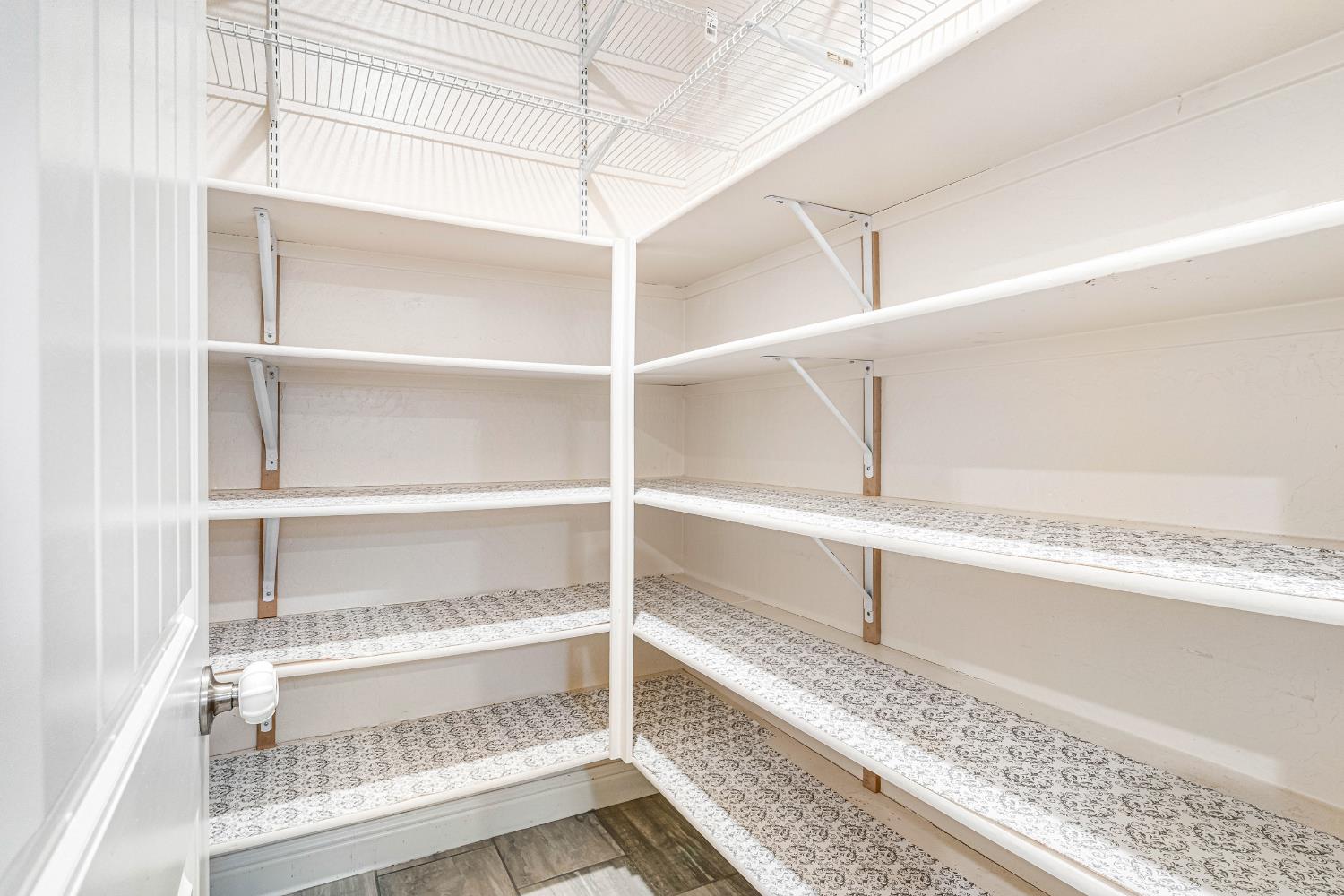 1553 N State St, Fresno, CA 93722