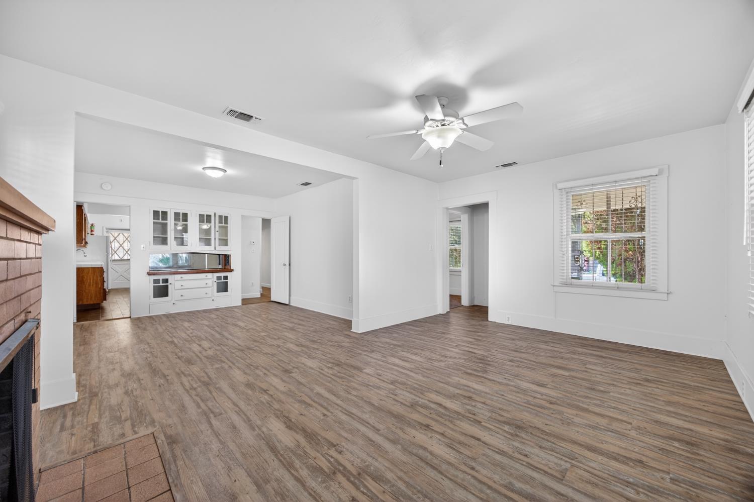 3804 E Kerckhoff Ave, Fresno, CA 93702