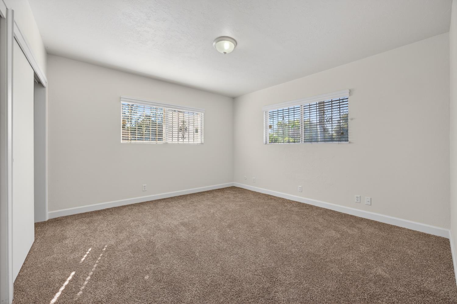 3804 E Kerckhoff Ave, Fresno, CA 93702