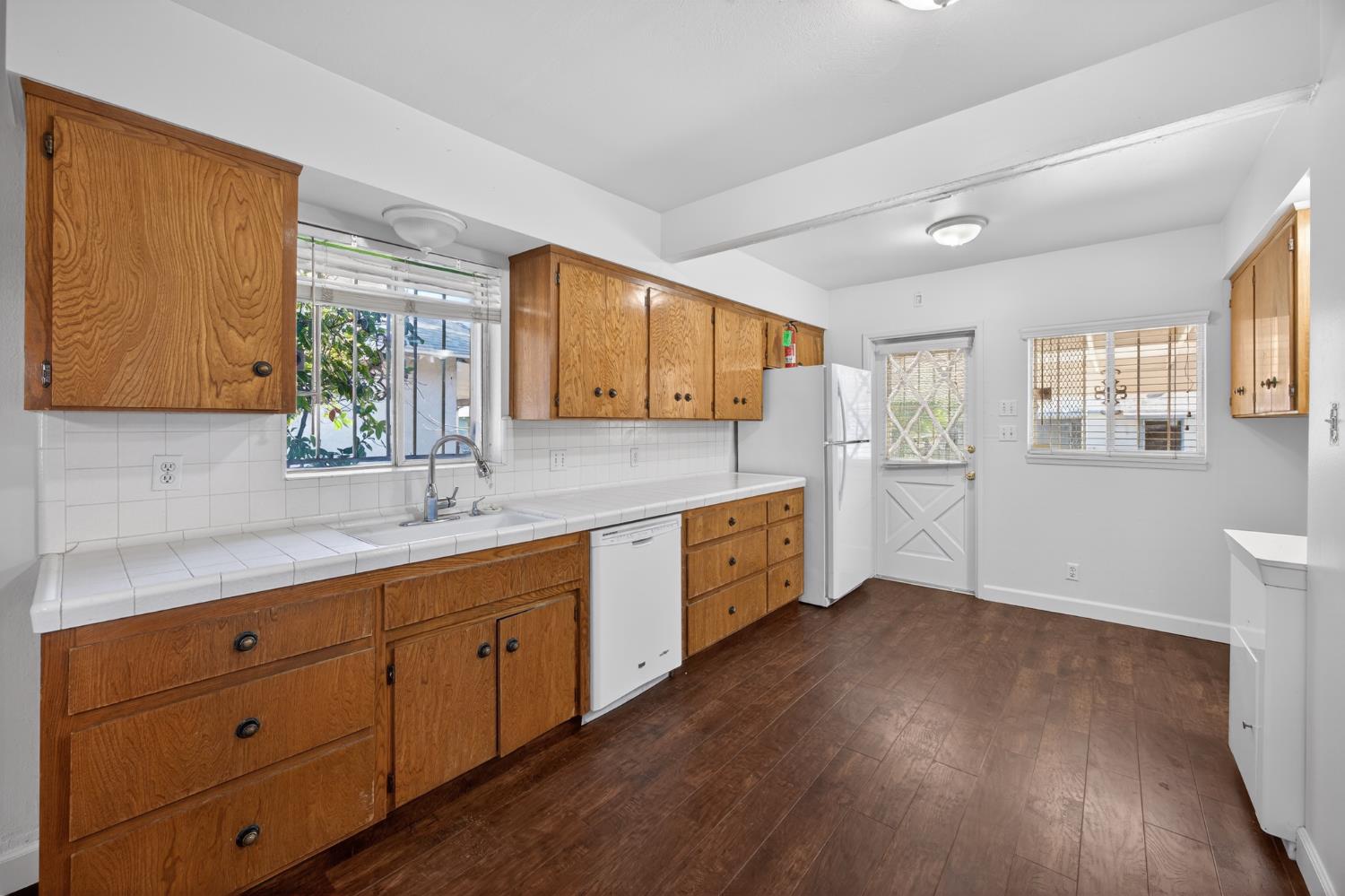 3804 E Kerckhoff Ave, Fresno, CA 93702