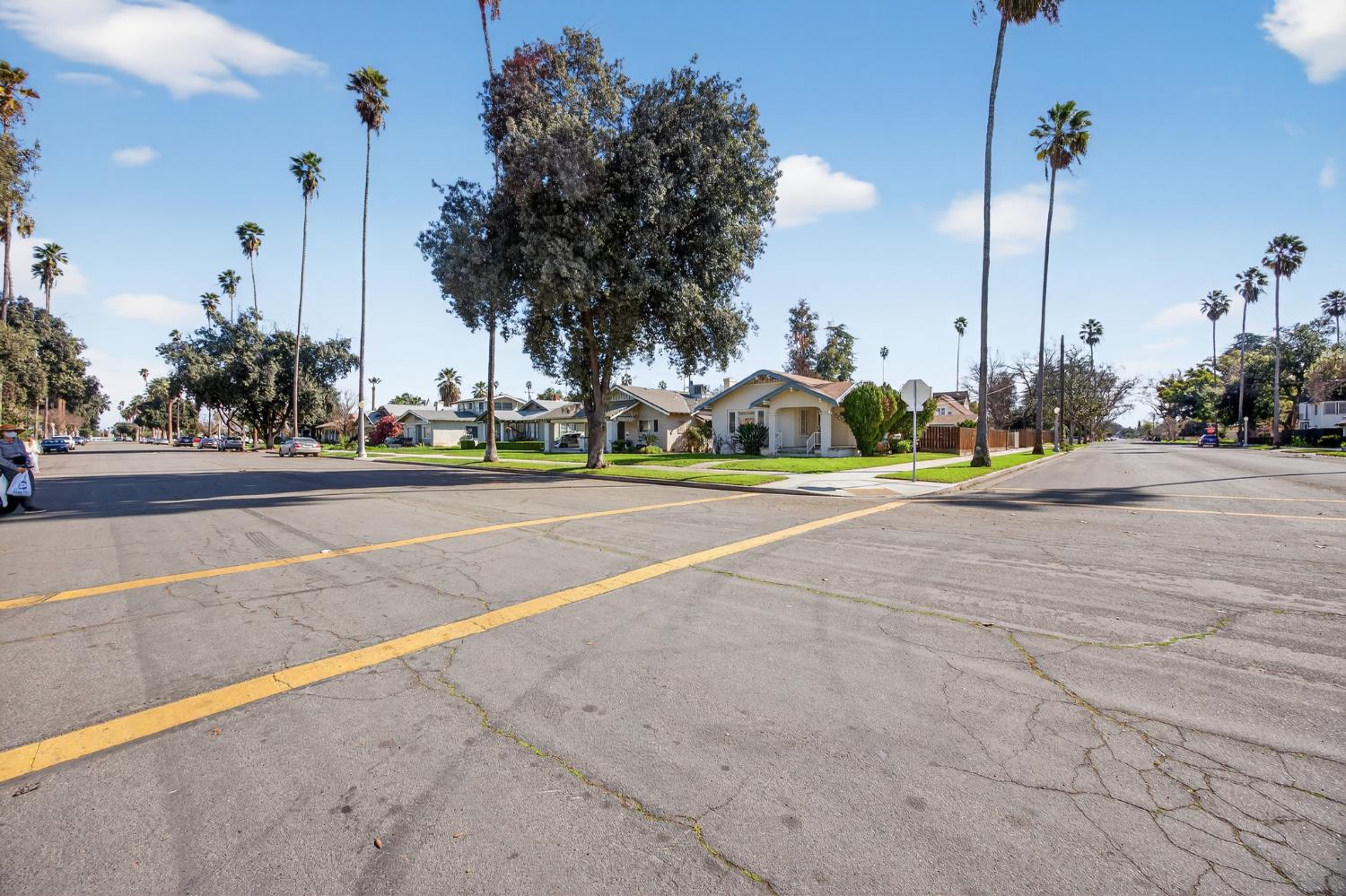 3804 E Kerckhoff Ave, Fresno, CA 93702