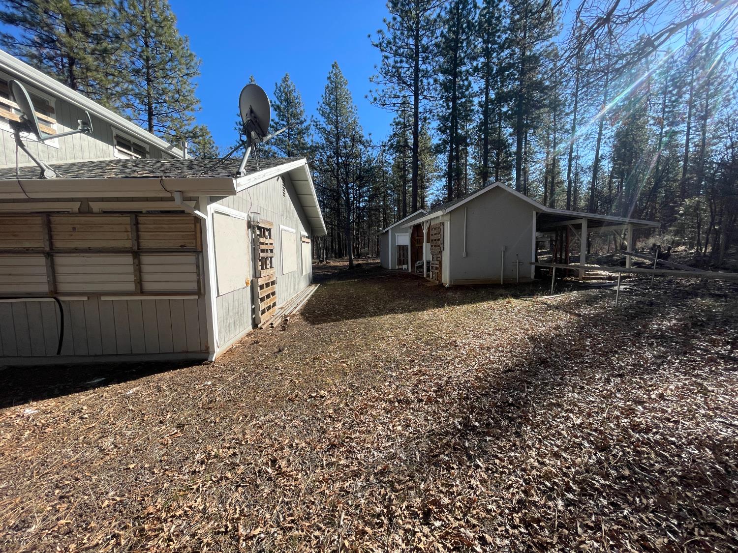 29352 roads end, Fall River Mills, CA 96056