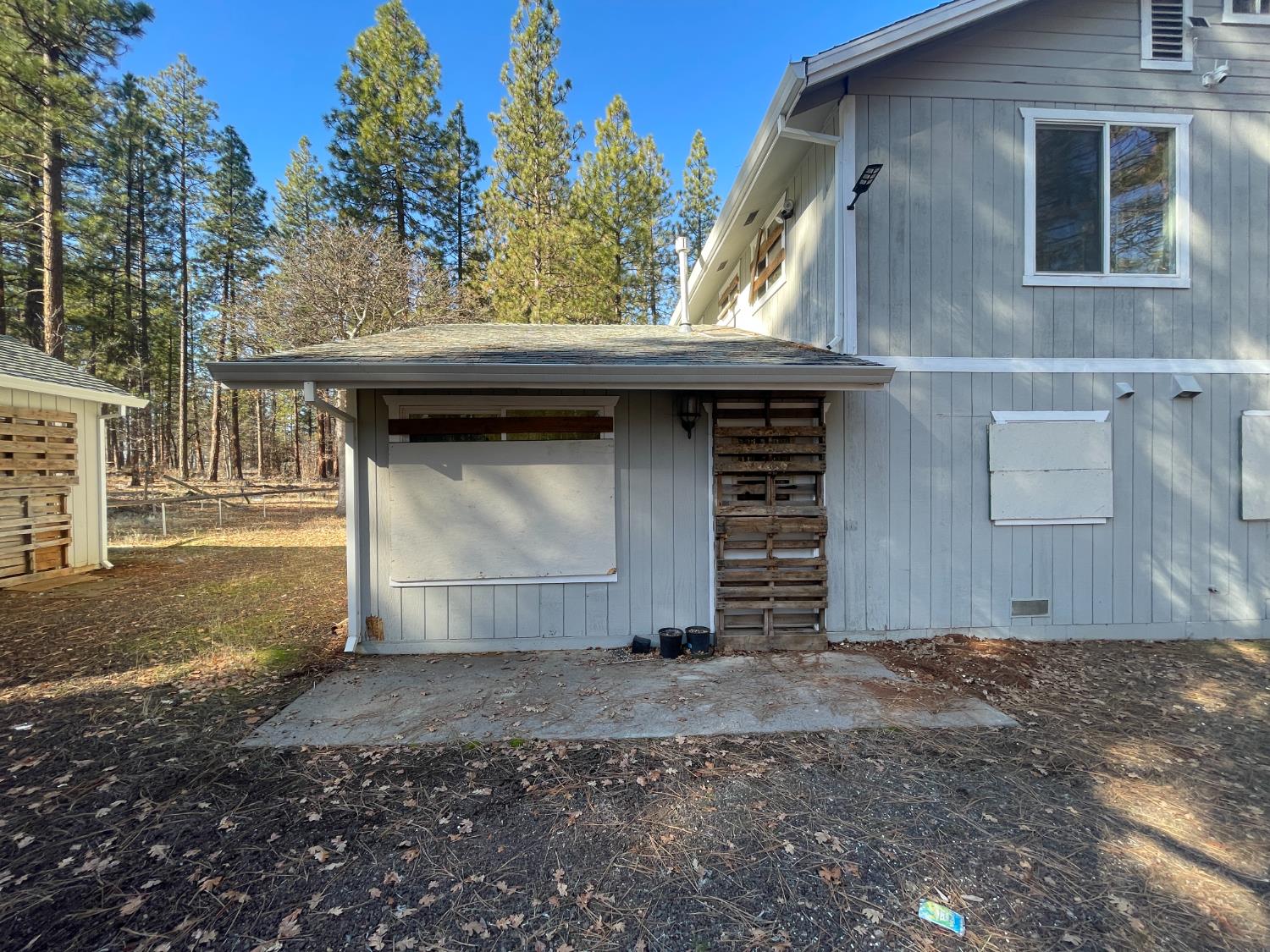 29352 roads end, Fall River Mills, CA 96056