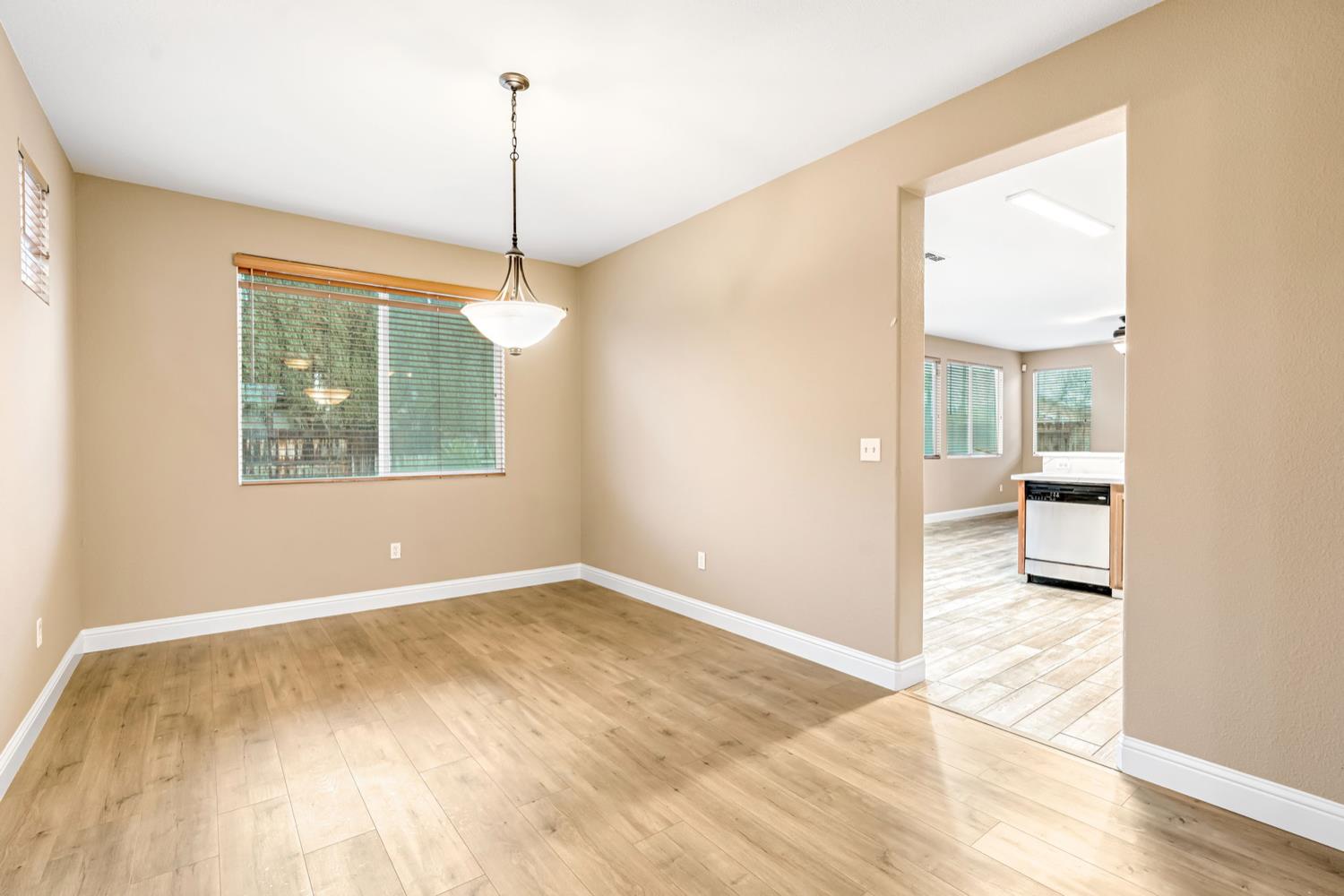 344 Rose Ave, Chowchilla, CA 93610