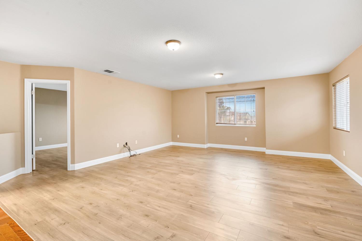 344 Rose Ave, Chowchilla, CA 93610