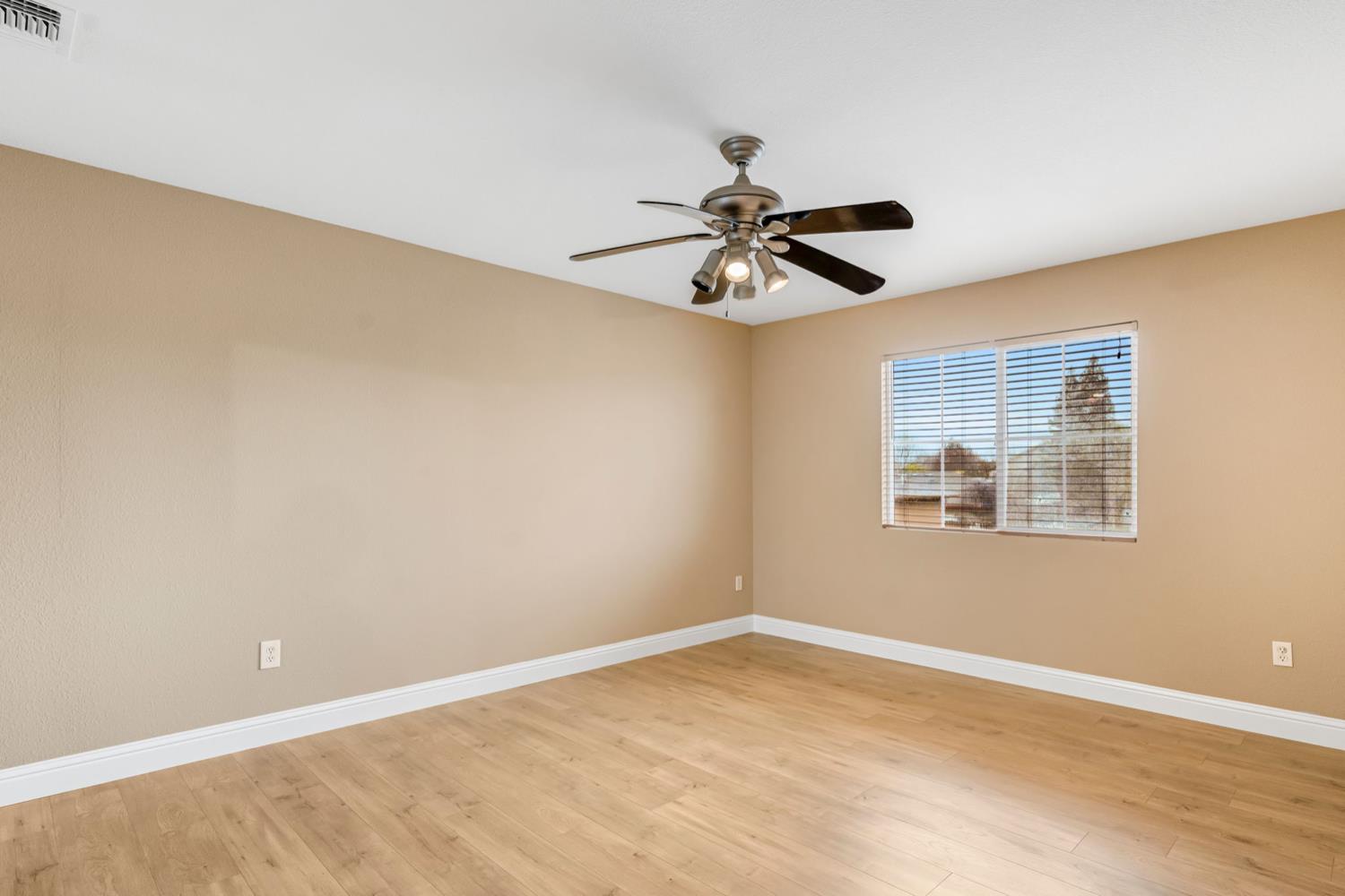 344 Rose Ave, Chowchilla, CA 93610