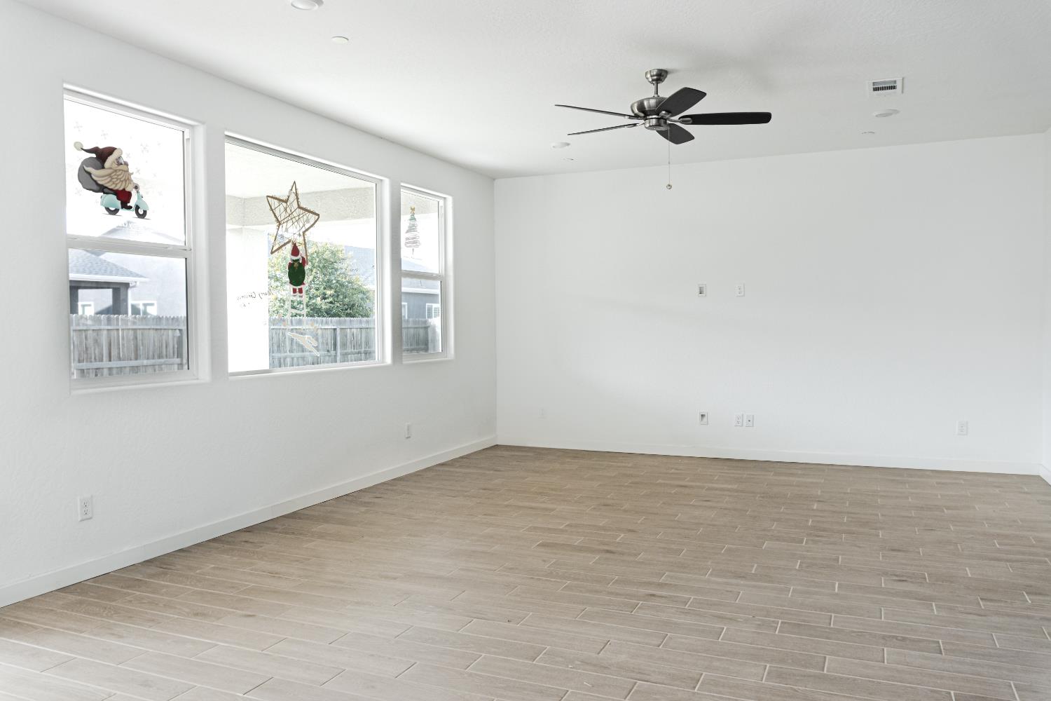 6311 E Robinson Ave, Fresno, CA 93727