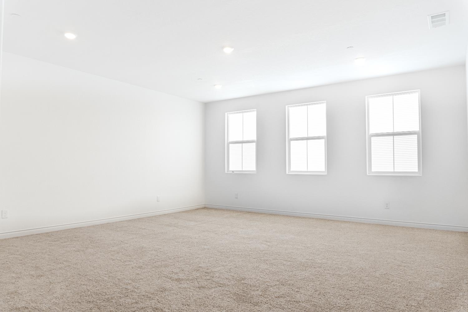 6311 E Robinson Ave, Fresno, CA 93727