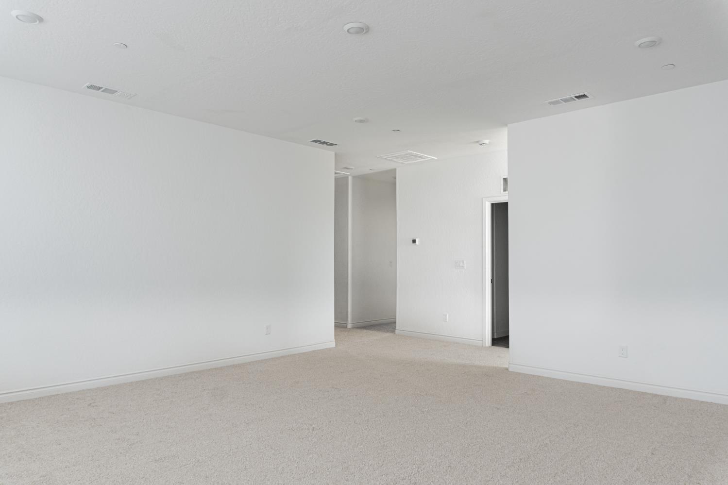 6311 E Robinson Ave, Fresno, CA 93727