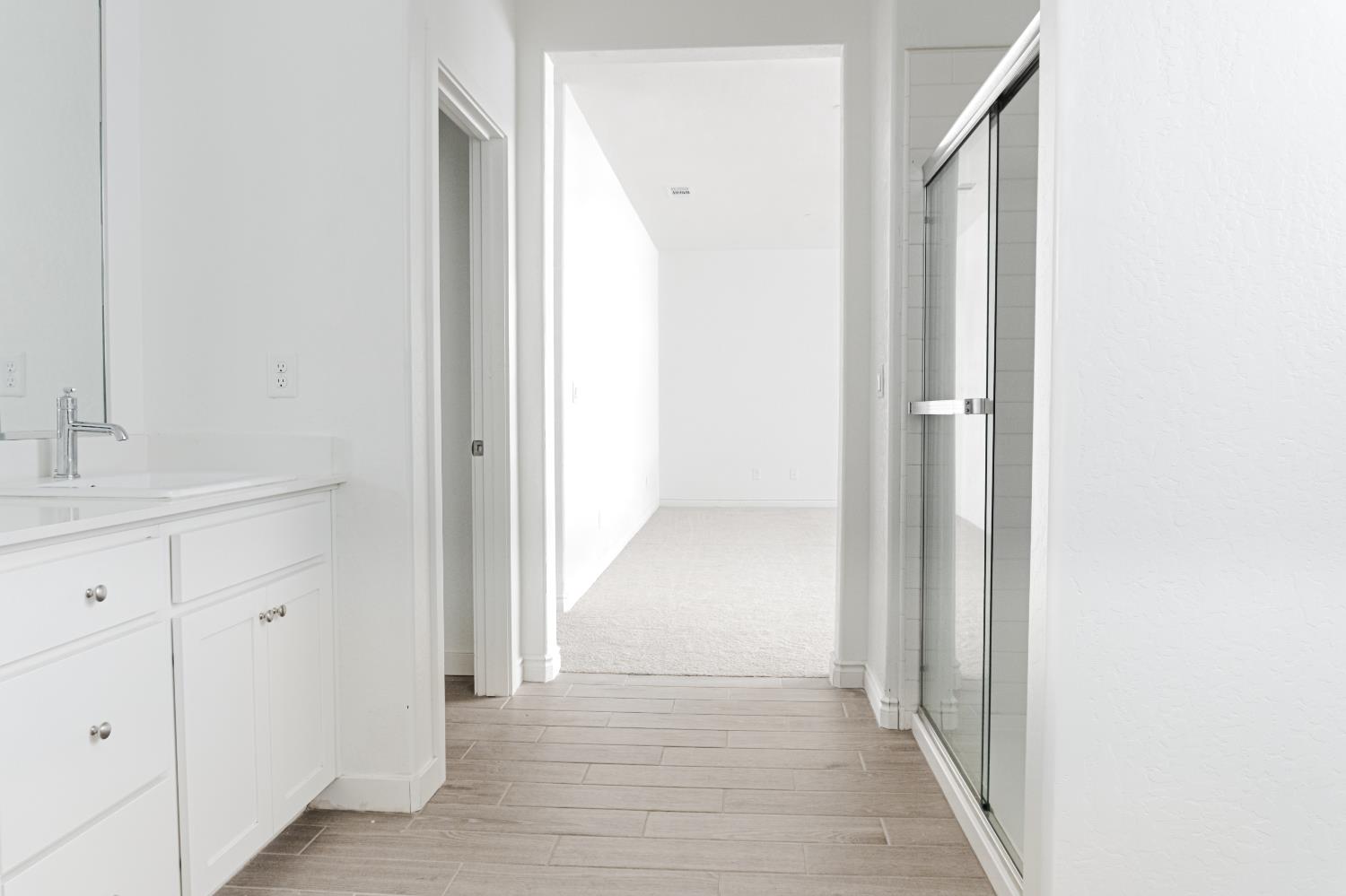 6311 E Robinson Ave, Fresno, CA 93727