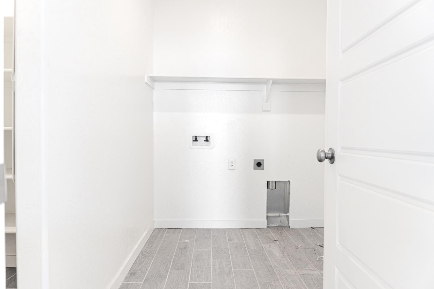 6311 E Robinson Ave, Fresno, CA 93727