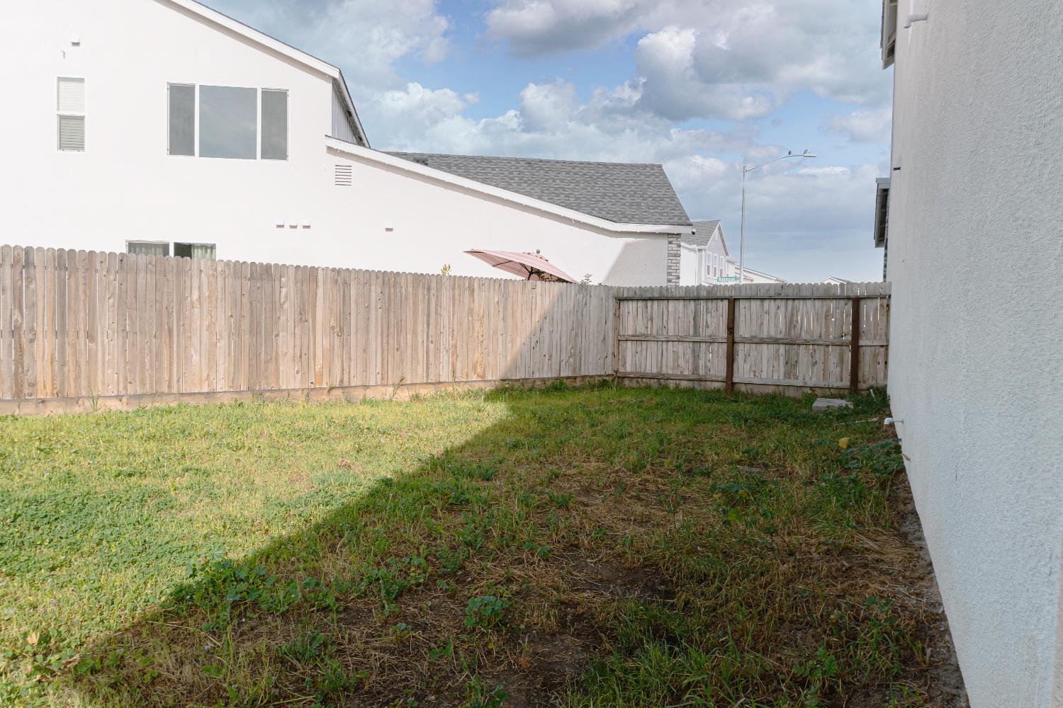 6311 E Robinson Ave, Fresno, CA 93727