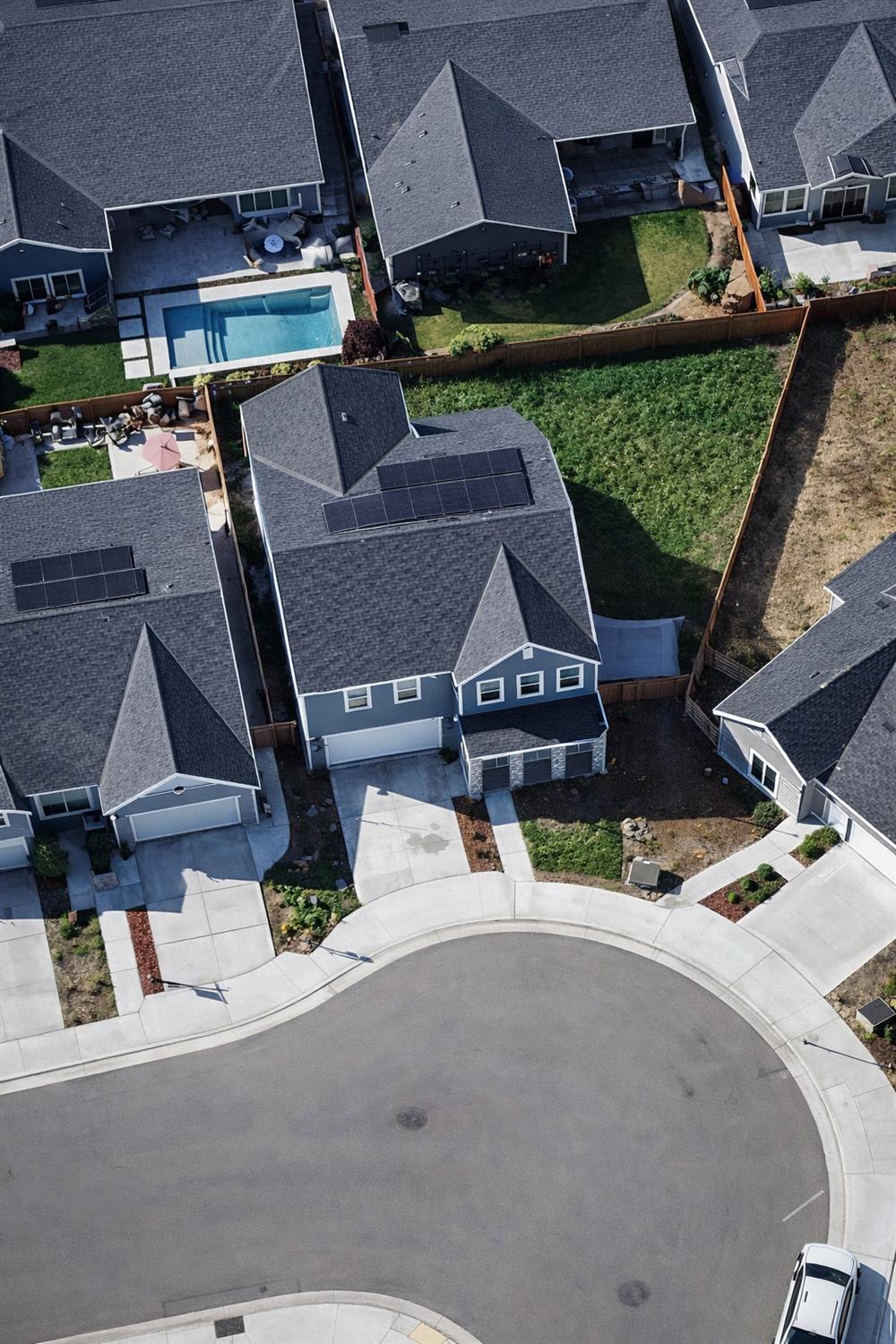 6311 E Robinson Ave, Fresno, CA 93727