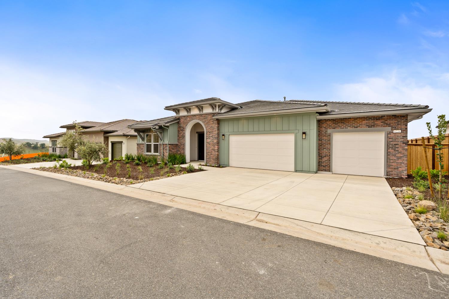 8226 Iron Creek Dr, Friant, CA 93626