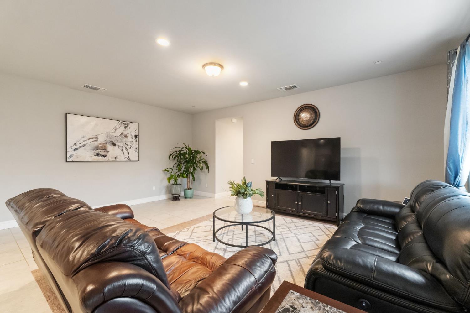 7330 E Princeton Ave, Fresno, CA 93737