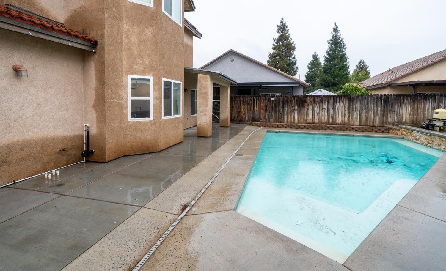 2632 Kimberly Dr, Madera, CA 93637