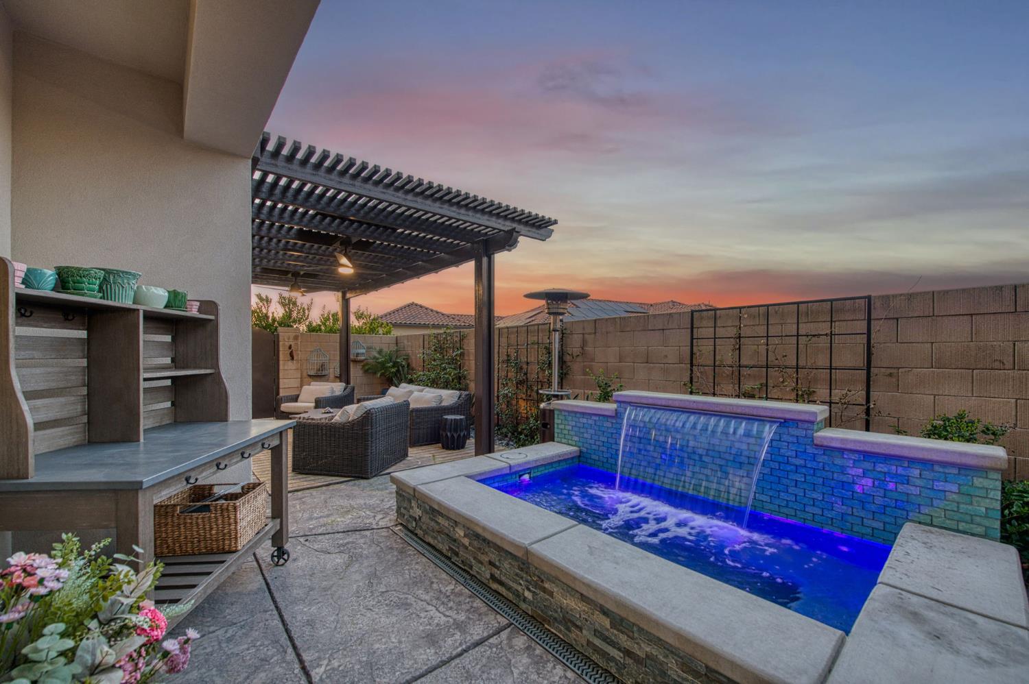 11132 N El Encanto Ln, Fresno, CA 93730