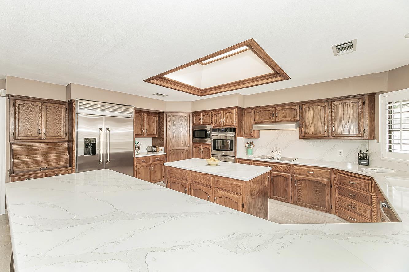 1405 W Flora Ave, Reedley, CA 93654