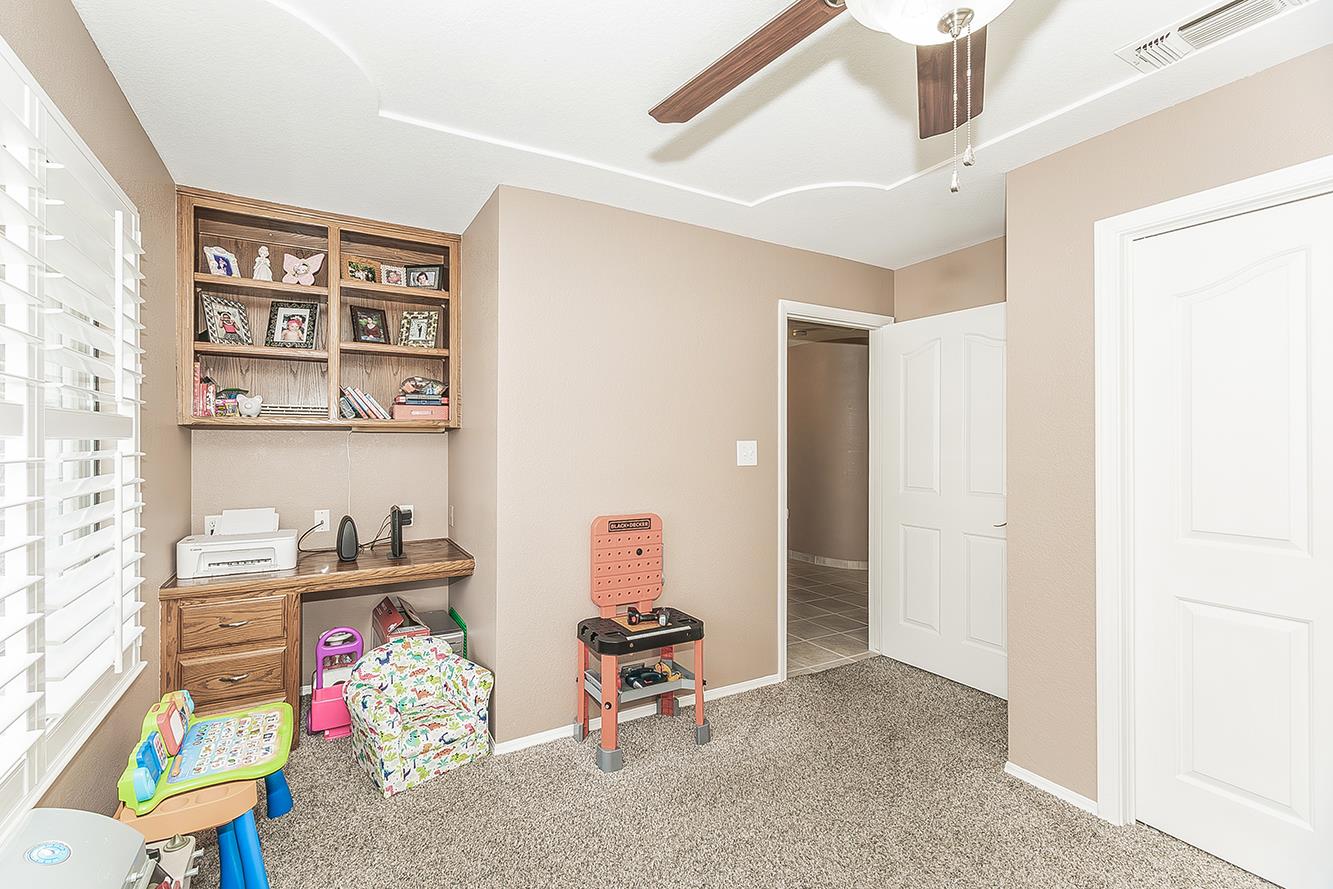 1405 W Flora Ave, Reedley, CA 93654