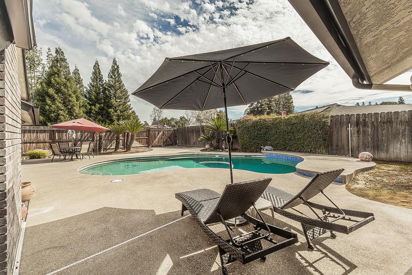 1405 W Flora Ave, Reedley, CA 93654