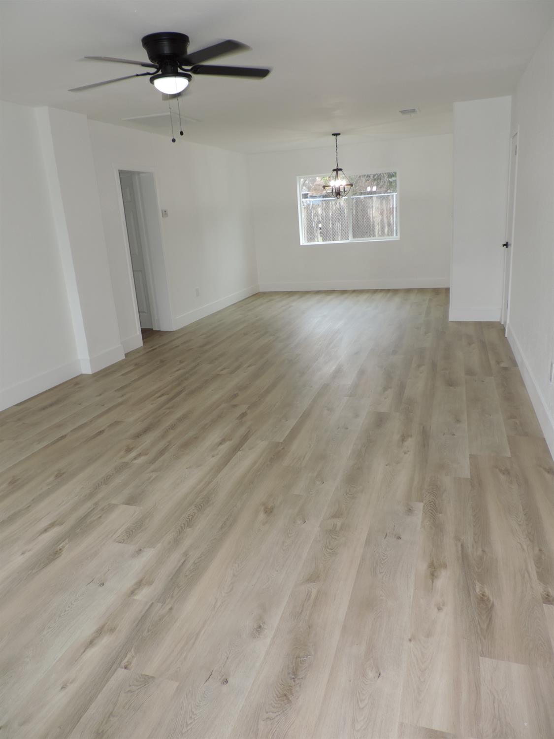 3777 E OLIVE Ave, Fresno, CA 93702