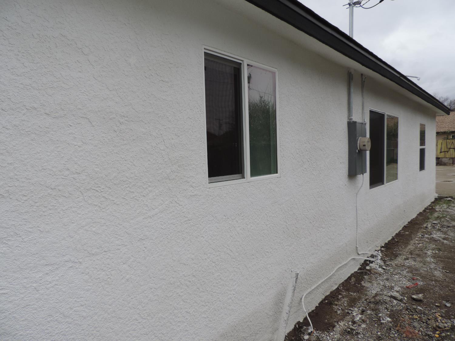 3777 E OLIVE Ave, Fresno, CA 93702