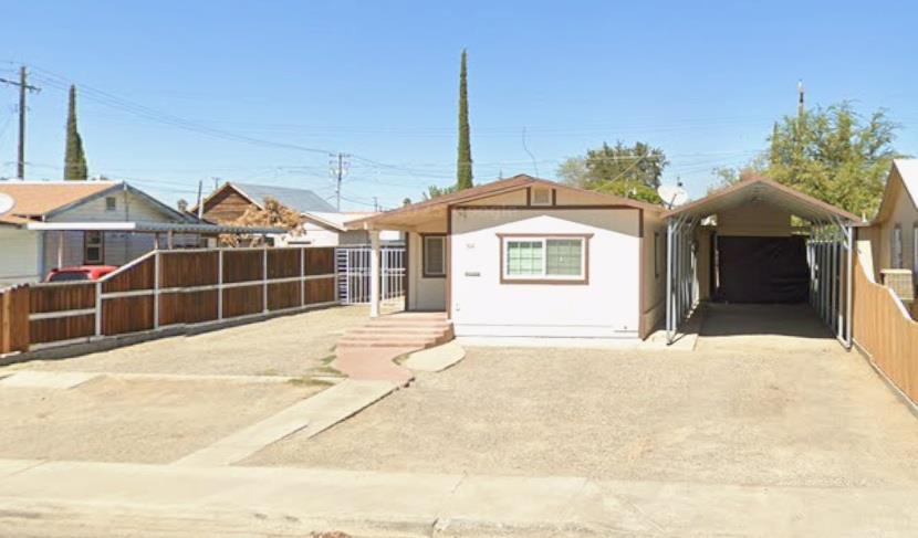 309 E Madera St, Avenal, CA 93204