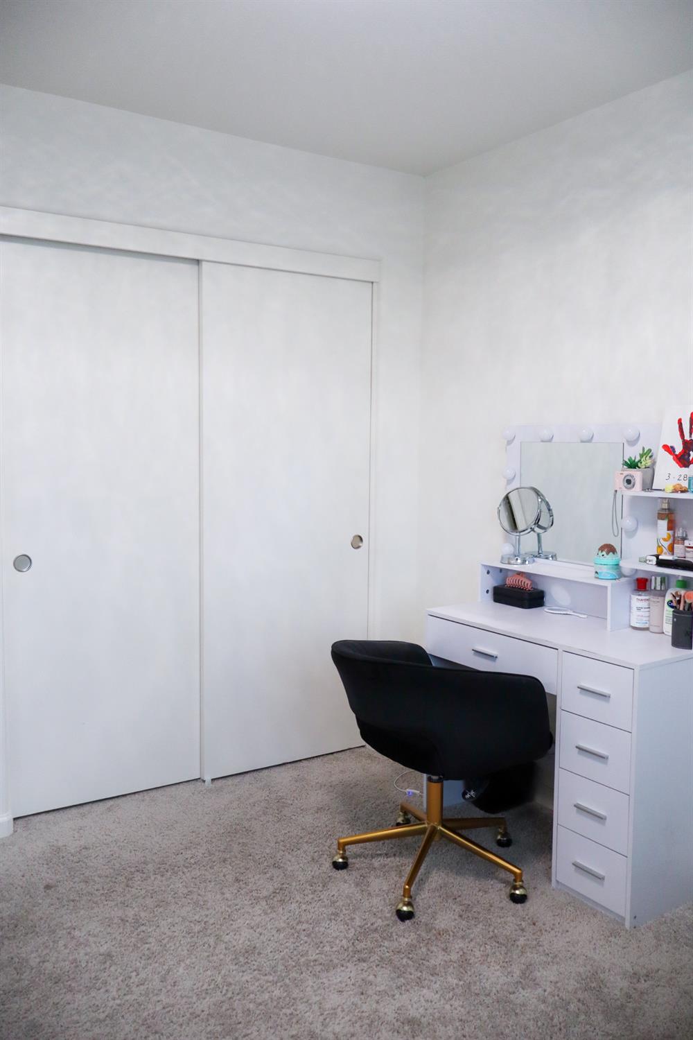 672 N Apricot, Fresno, CA 93727