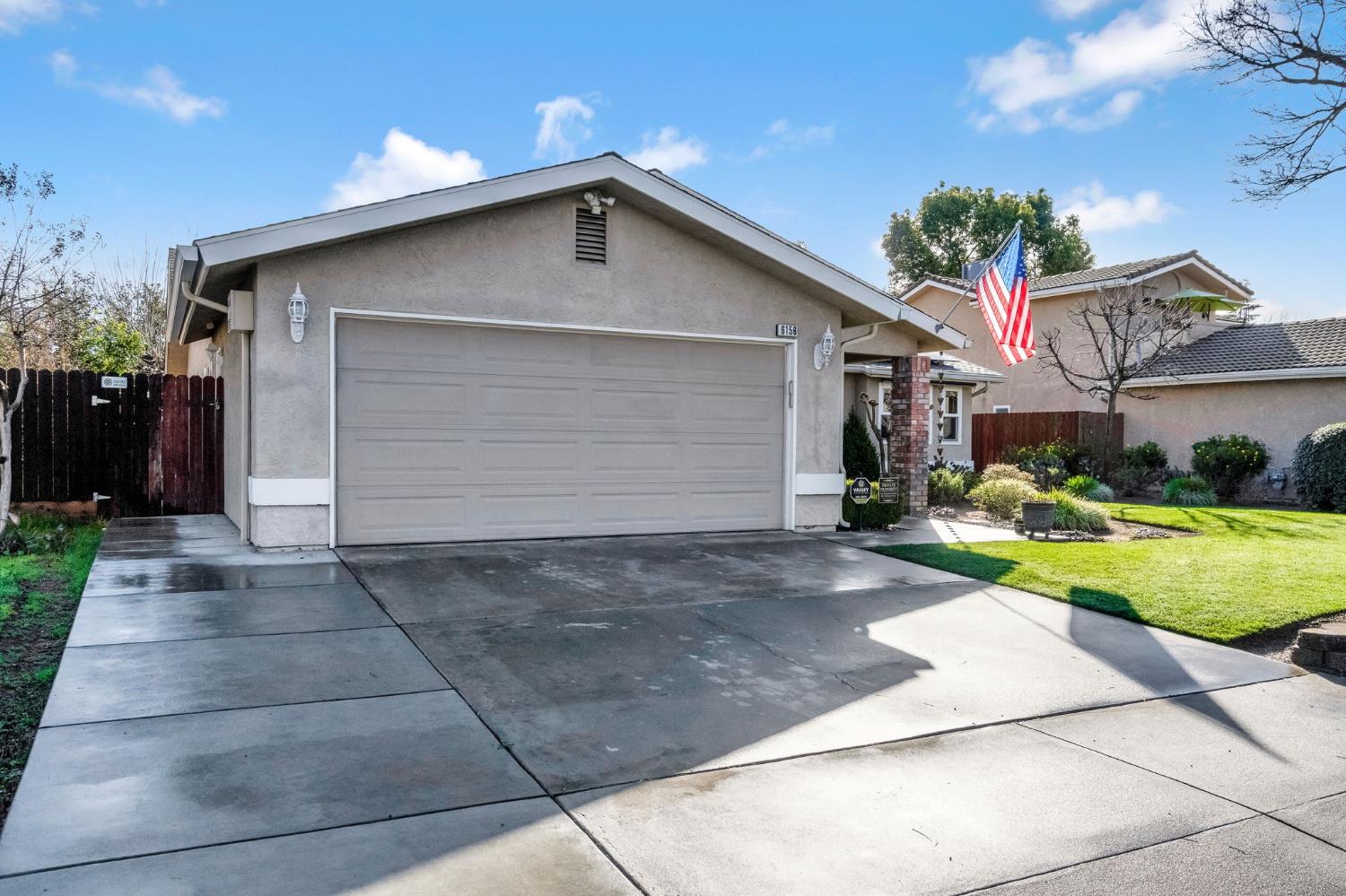 6156 N Constance Ave, Fresno, CA 93722