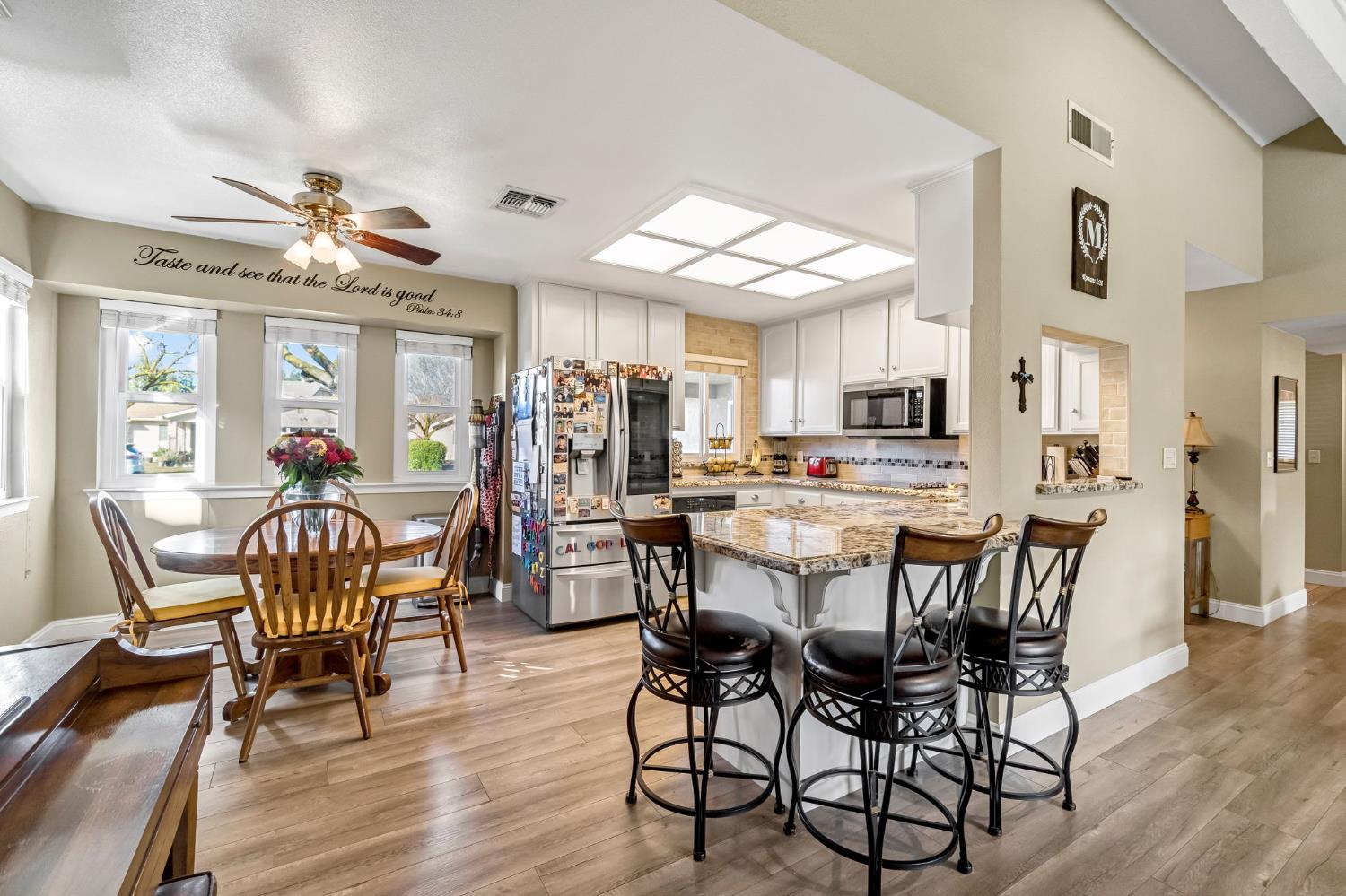 6156 N Constance Ave, Fresno, CA 93722