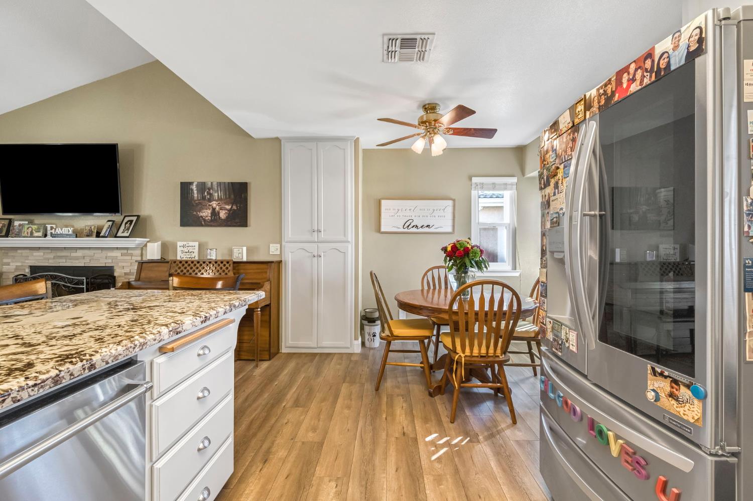 6156 N Constance Ave, Fresno, CA 93722