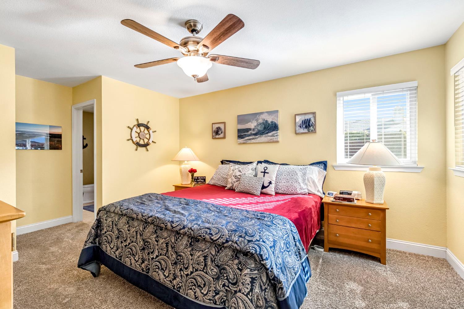 6156 N Constance Ave, Fresno, CA 93722