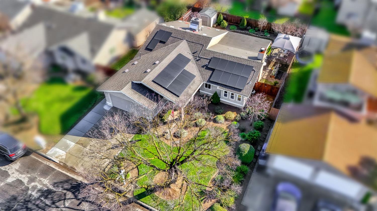 6156 N Constance Ave, Fresno, CA 93722