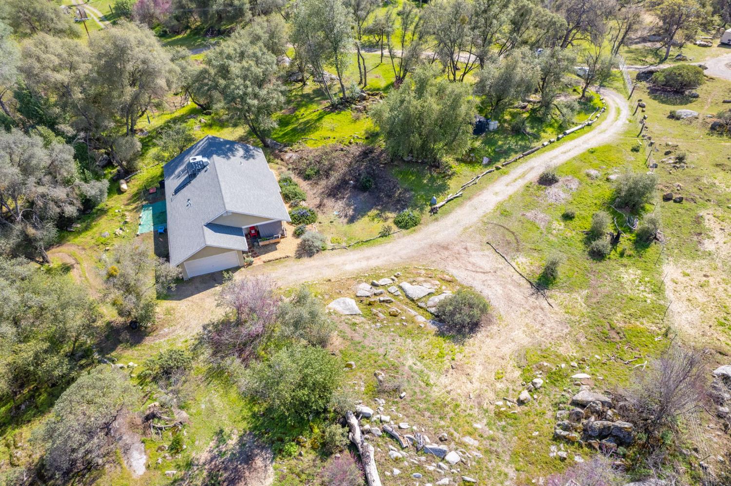 4853 Daffodil Dr, Mariposa, CA 95338