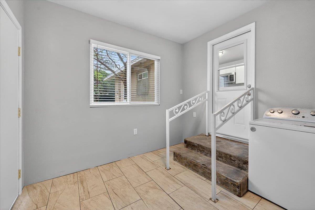 708 W Simpson Ave, Fresno, CA 93705