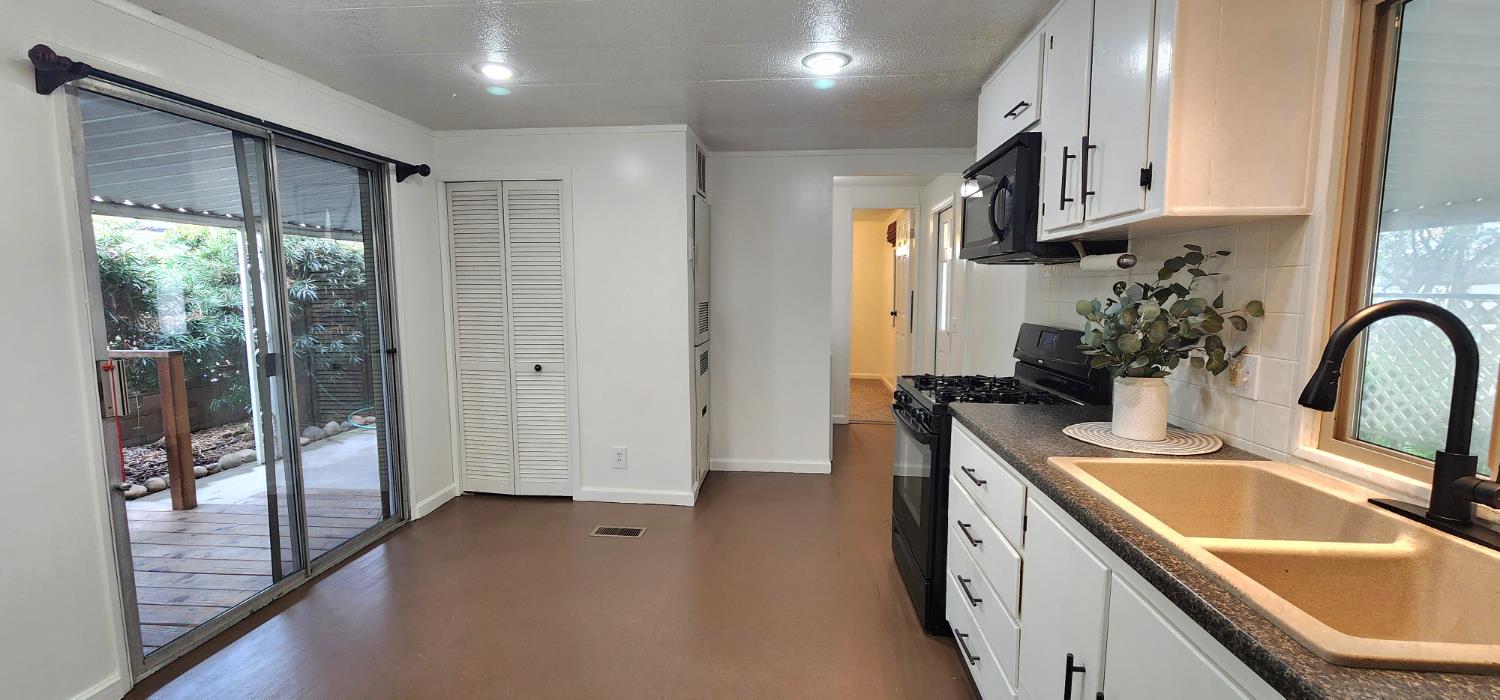 1300 W Olson Ave #179, Reedley, CA 93654