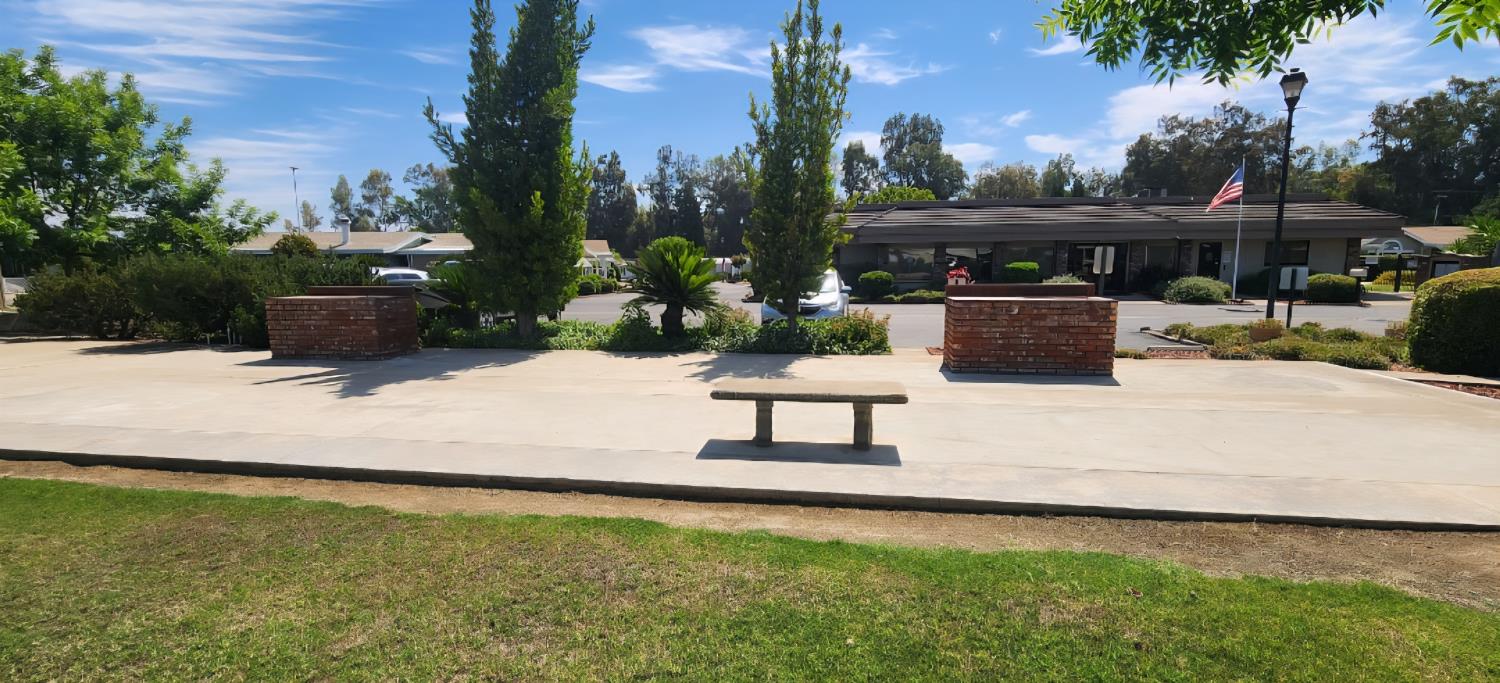 1300 W Olson Ave #179, Reedley, CA 93654