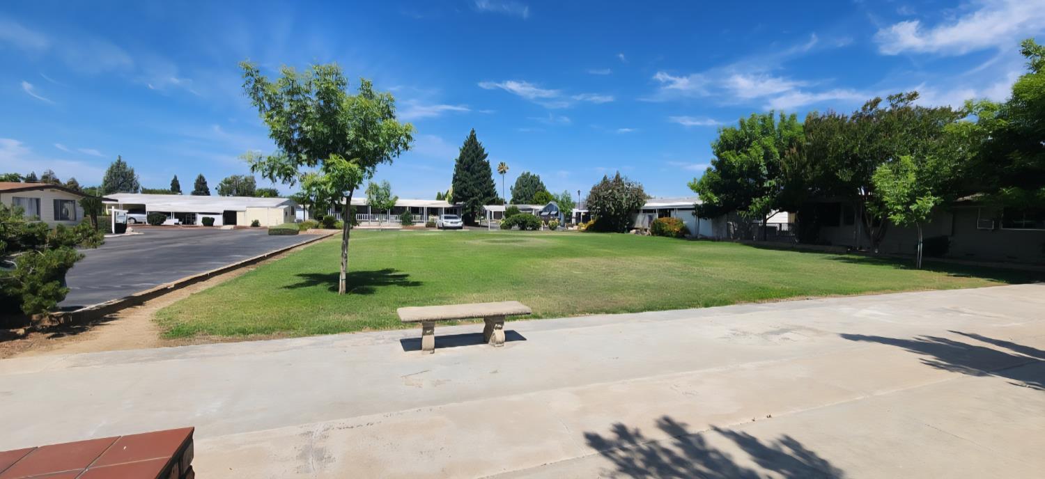 1300 W Olson Ave #179, Reedley, CA 93654