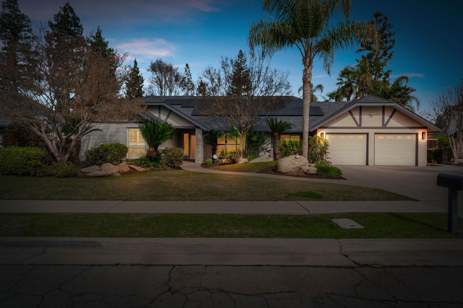 344 E Avante Ave, Fresno, CA 93720