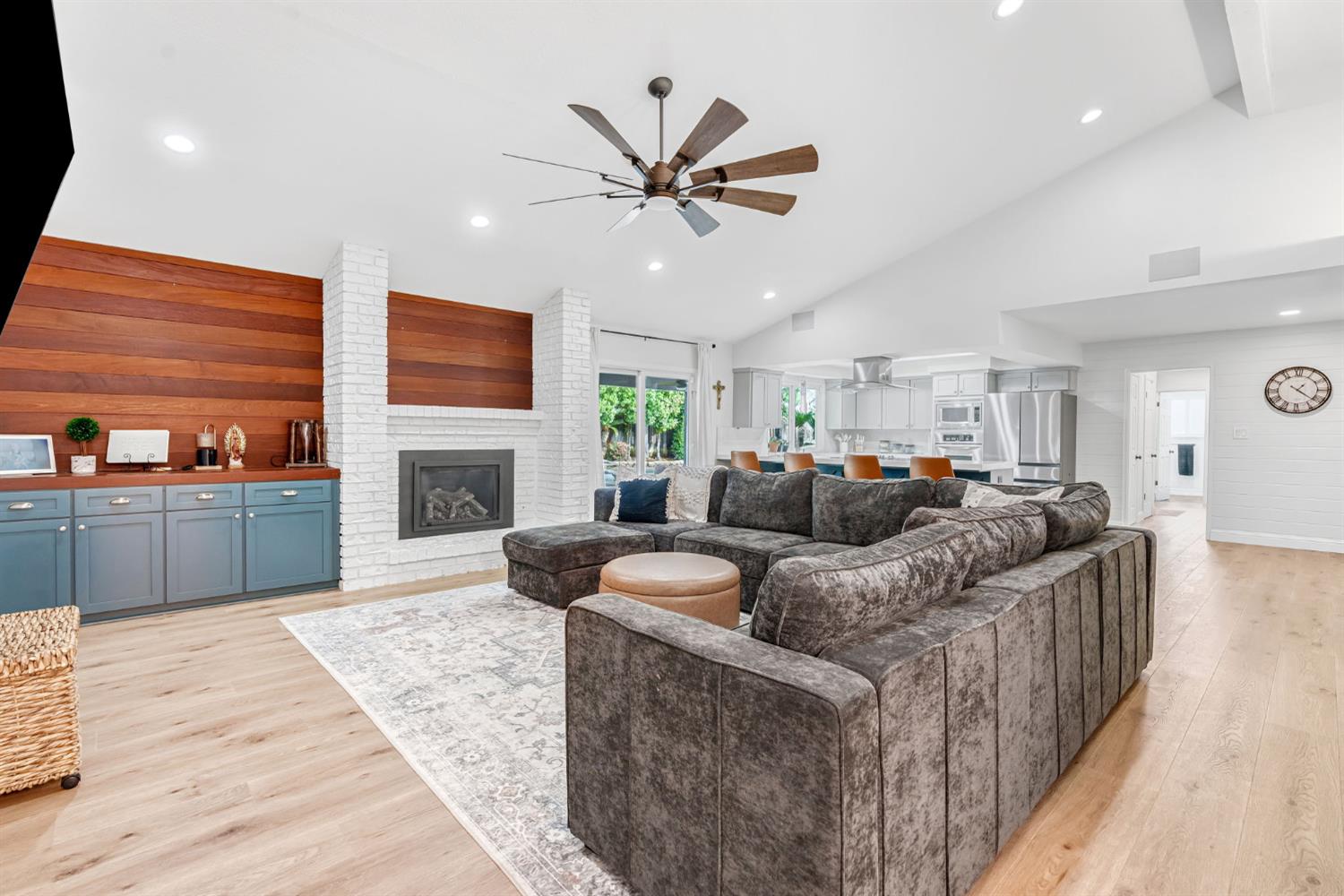 344 E Avante Ave, Fresno, CA 93720