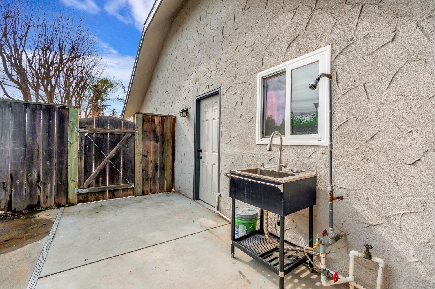 344 E Avante Ave, Fresno, CA 93720