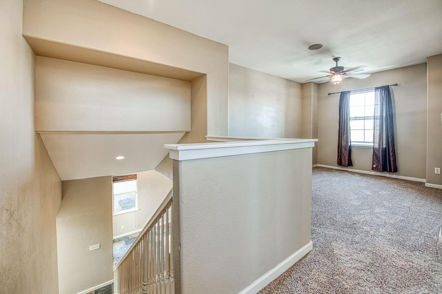 5674 N Lemon Tree Ln, Fresno, CA 93722